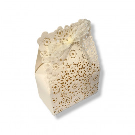 CAIXINHA DE PAPEL CORTE LASER 9X5X13CM BEGE C/1 UN